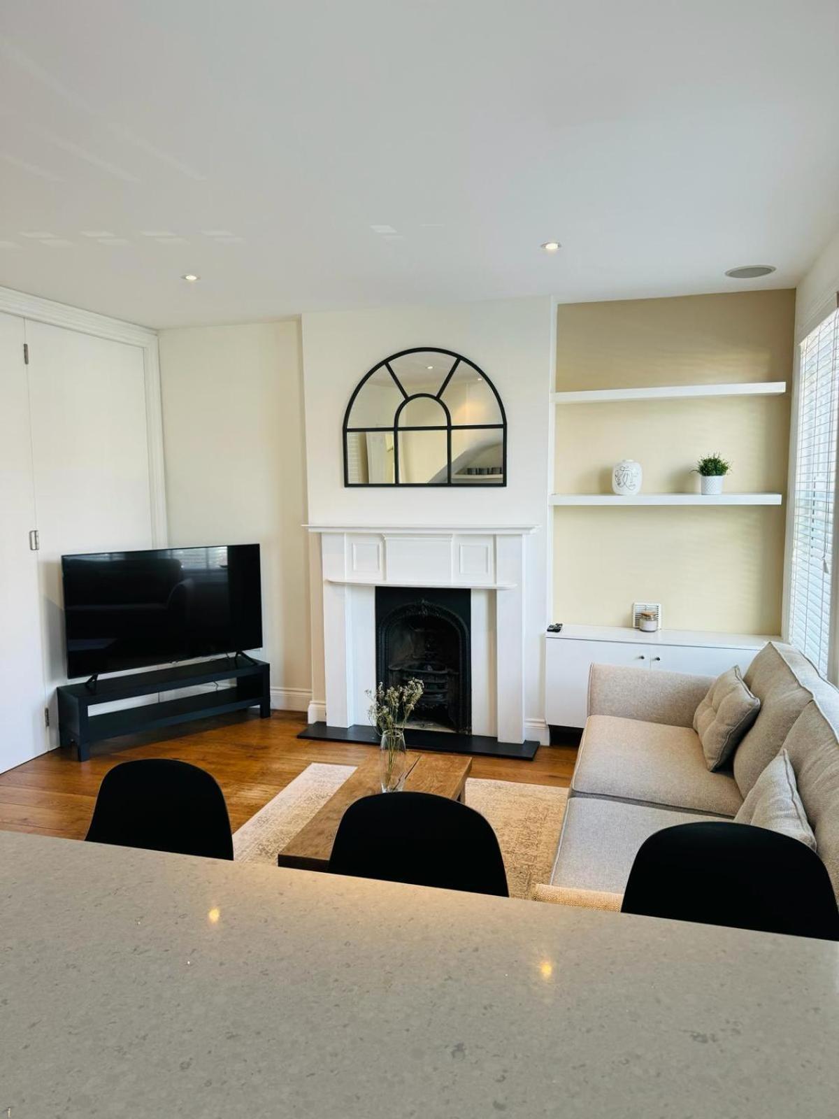 Stunning Flat In Chiswick Apartment London Exterior photo