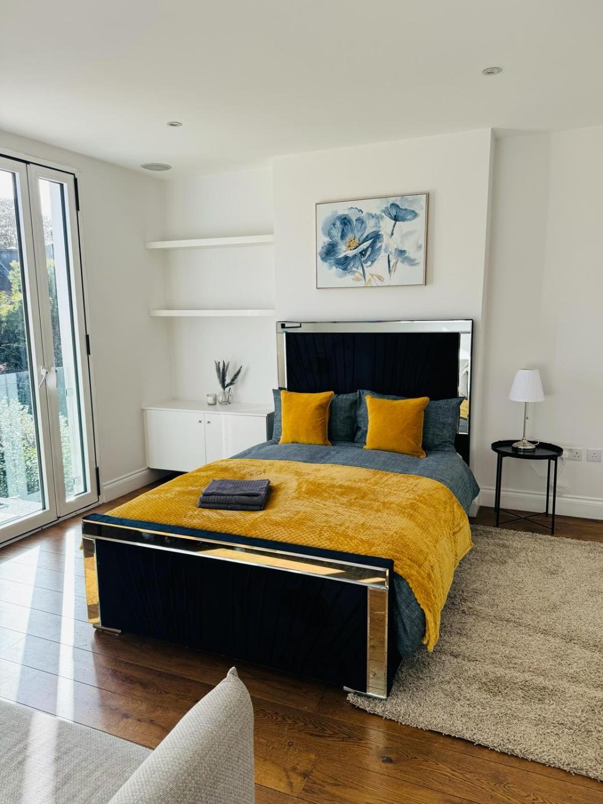 Stunning Flat In Chiswick Apartment London Exterior photo
